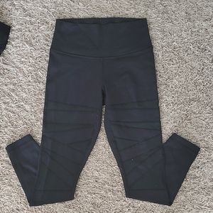 Black Lululemon mesh leggings